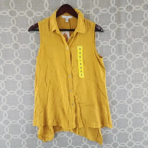 NWT Fever Sleeveless High Low Asymmetrical Button Blouse Women's S